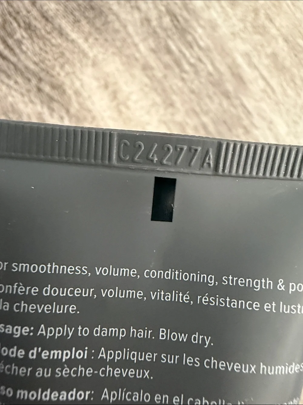 Living Proof Perfect Hair Day 5-in-1 Styling Treatment - Gray and White